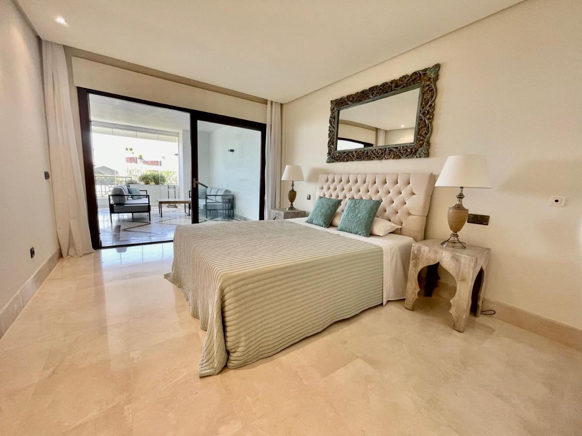 Doncella Beach , Apartamento Con Vistas Al Mar Estepona Luaran gambar