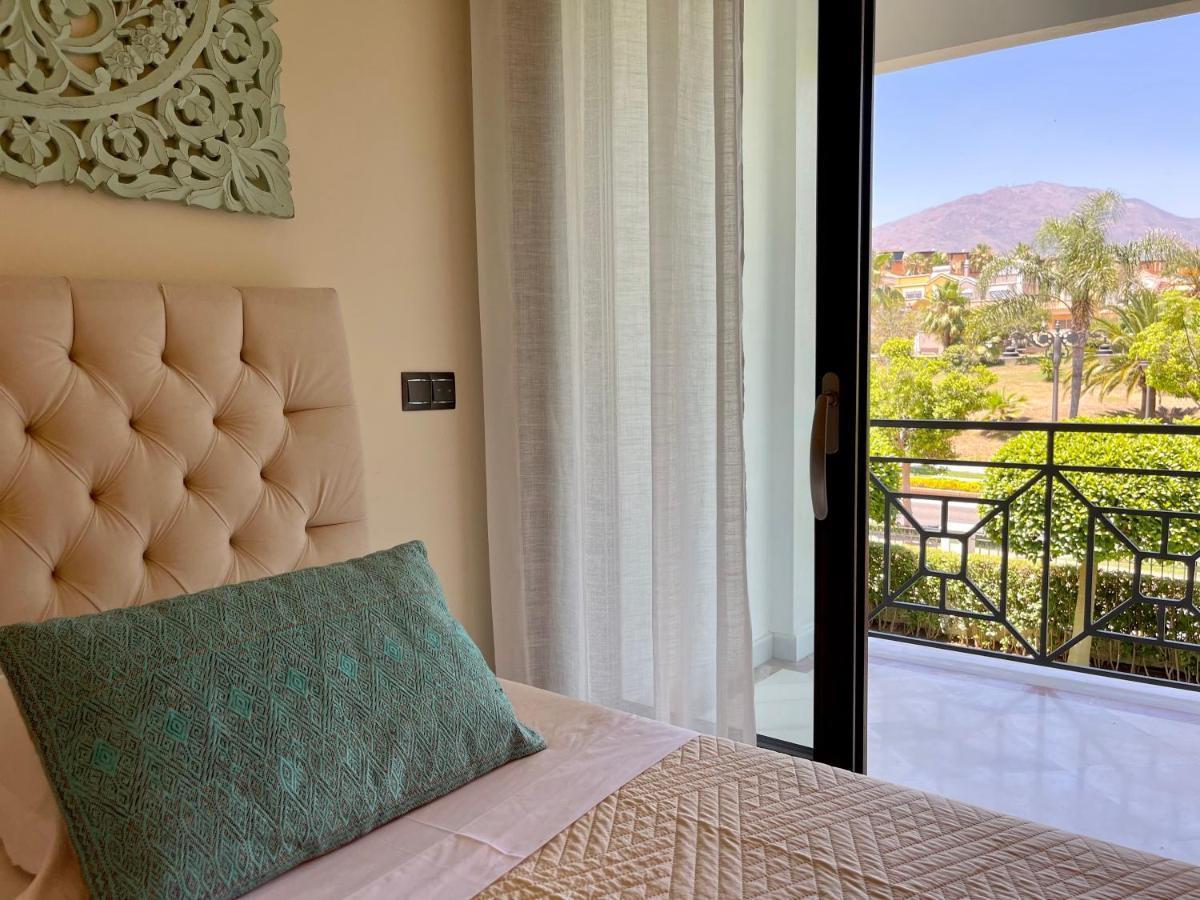 Doncella Beach , Apartamento Con Vistas Al Mar Estepona Luaran gambar